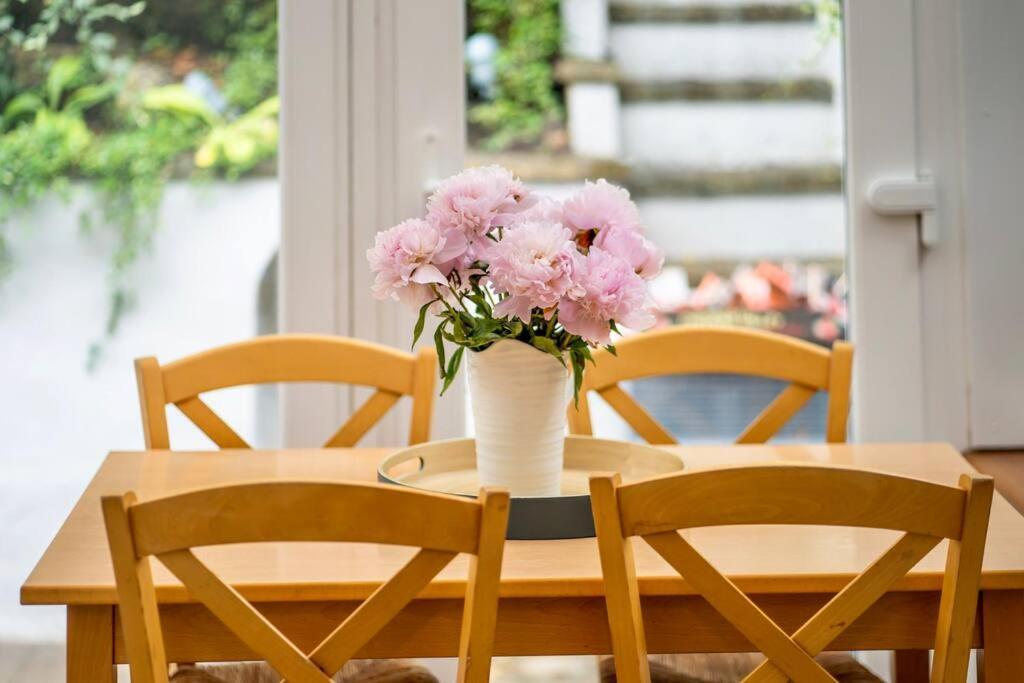 Stunning 4 Bedroom House In Central 巴斯 外观 照片